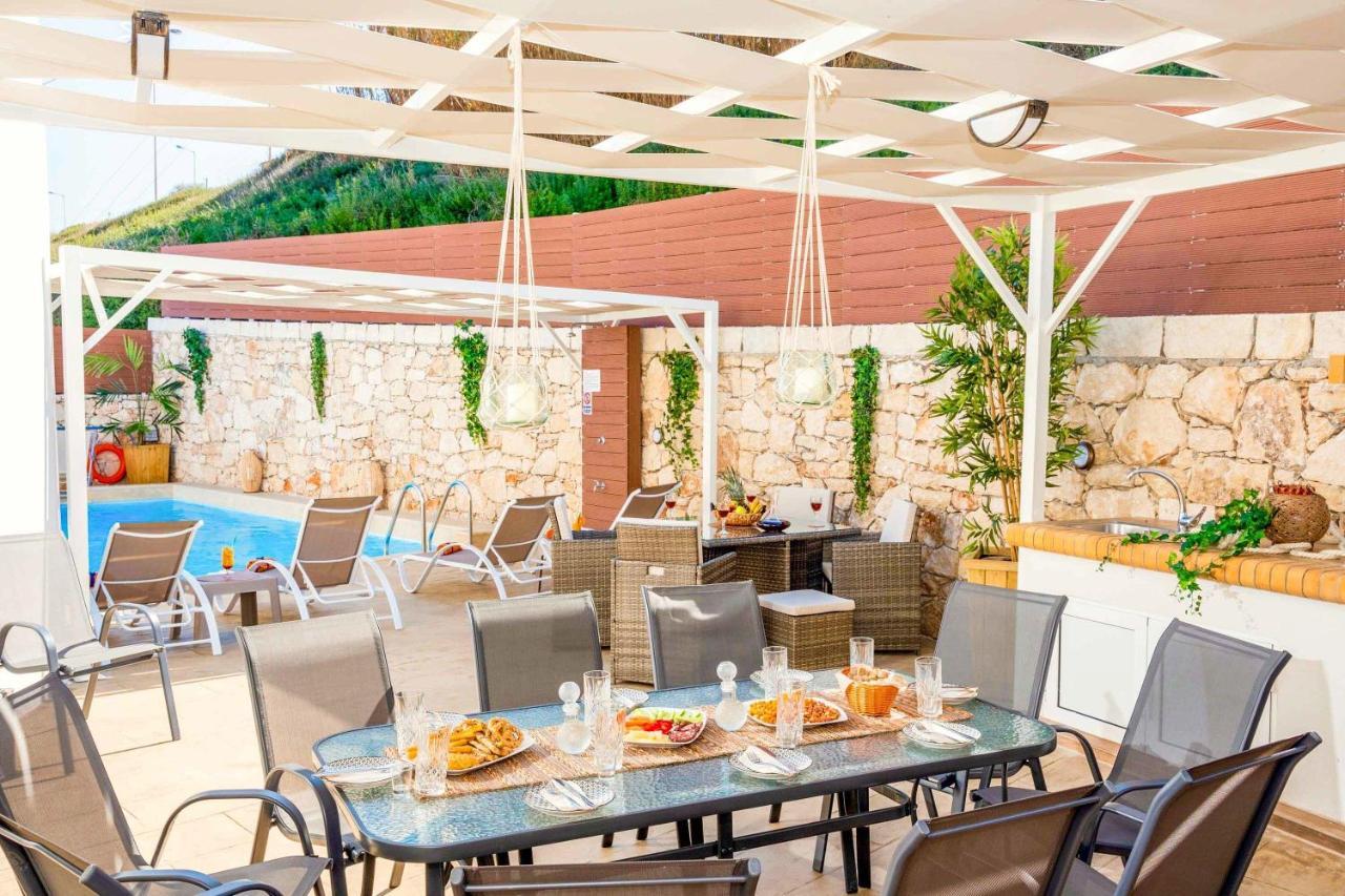 Villa Sky Skaleta Exteriér fotografie
